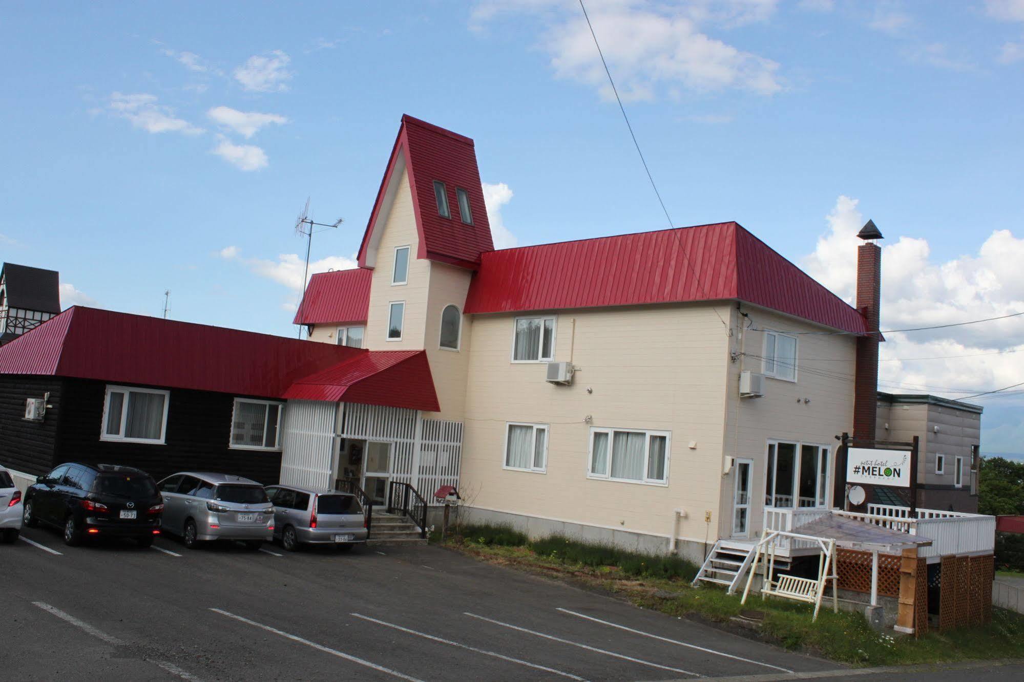 petit hotel MELON Nakafurano Extérieur photo